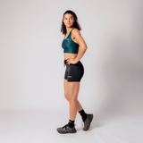 โจร | เสื้อกล้าม Crop Drift™ พร้อมบราในตัว - ไม้สน
