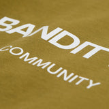 Bandit | เสื้อยืด The Community ยูนิเซ็กส์ - สีมอส