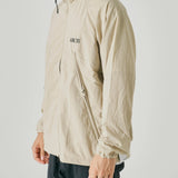 Hermanos Koumori x New Era - เสื้อยืดสีครีม