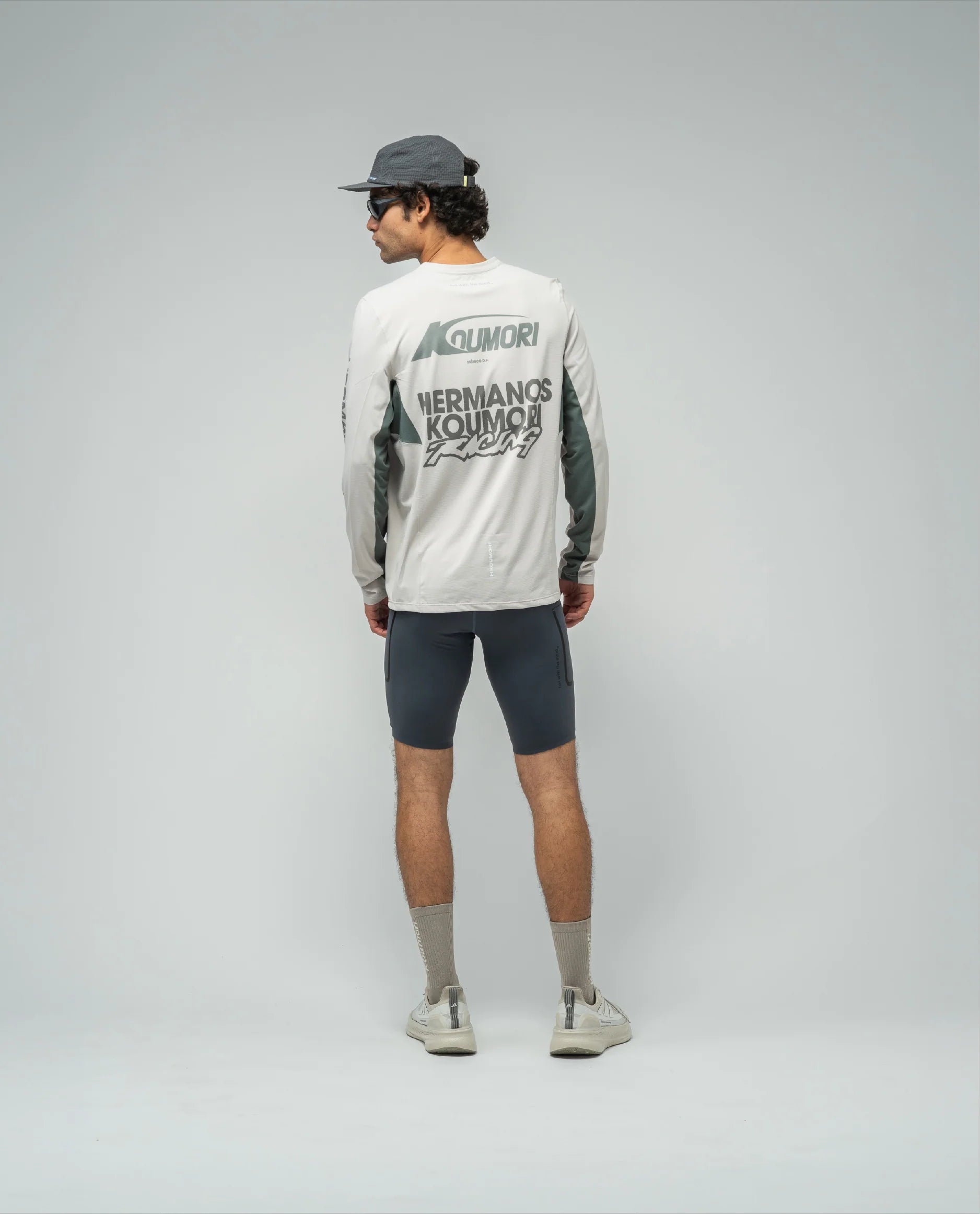 Hermanos Koumori | LS AOP Light Training T-Shirt - Silver Cloud / Balsam Green