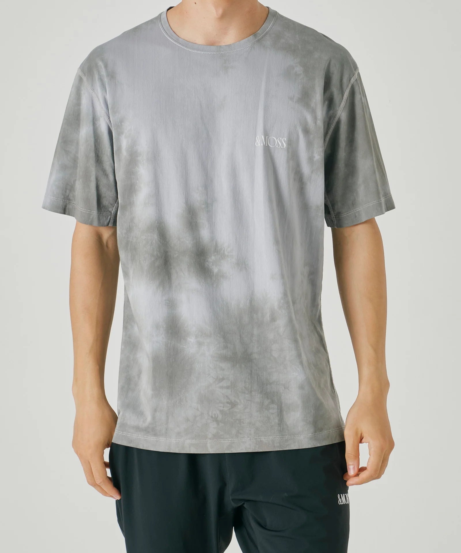 Hermanos Koumori x New Era - เสื้อยืดสีครีม