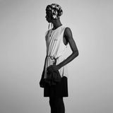 Hermanos Koumori x New Era - เสื้อยืดสีครีม