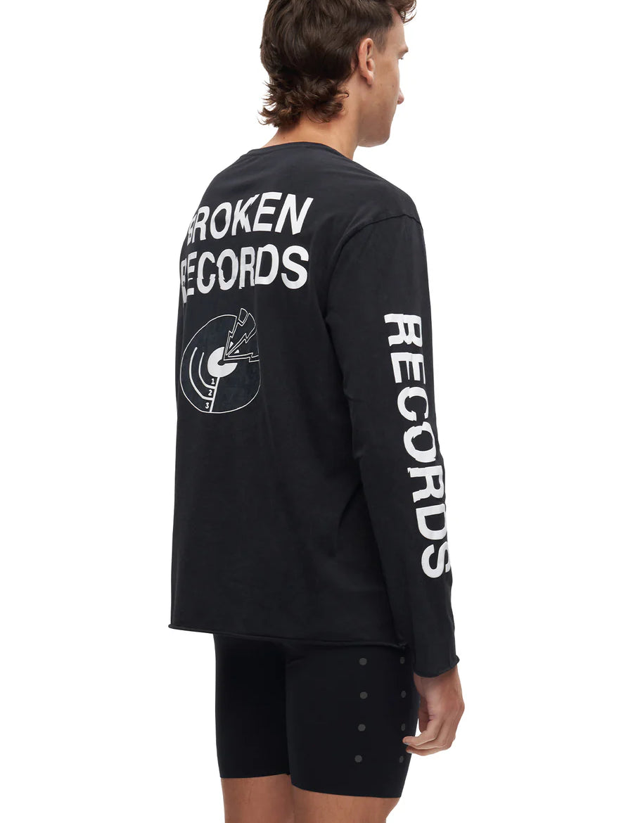 Over Over | เสื้อยืดแขนยาว EASY - 'BROKEN RECORDS' - สีดำ 