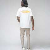 Hermanos Koumori x New Era - เสื้อยืดสีครีม