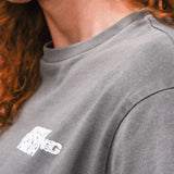 Hermanos Koumori x New Era - เสื้อยืดสีครีม