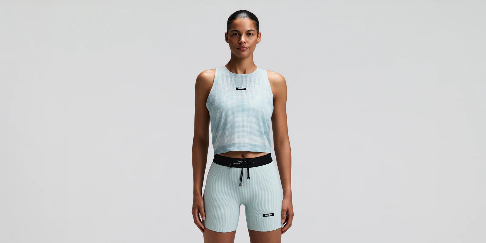 Bandit | Stamina™ Scoop Neck Race Crop - สีดำ 