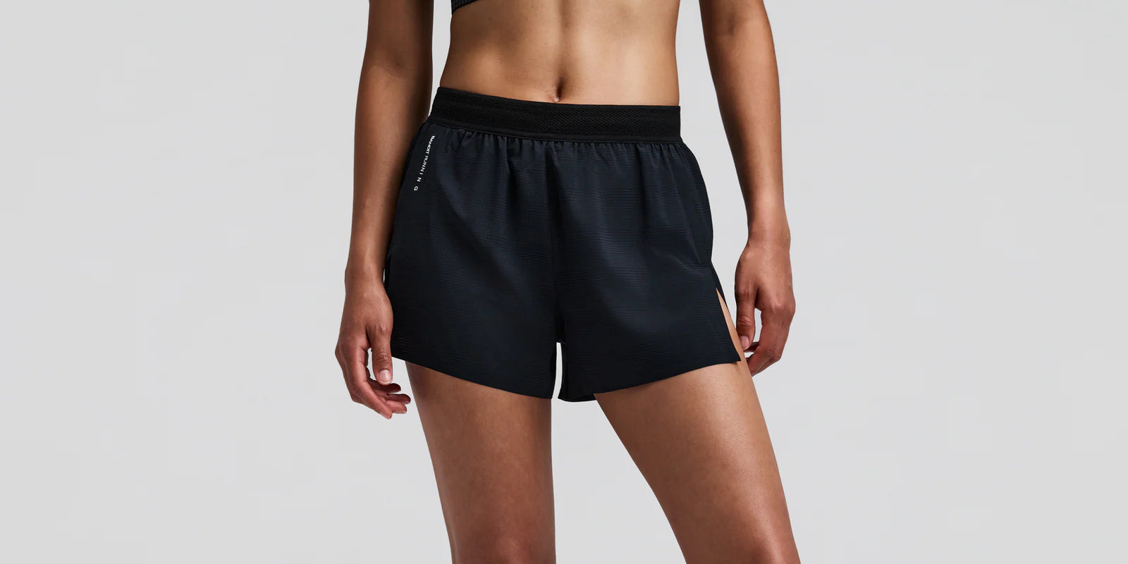 Bandit | Stamina™ Scoop Neck Race Crop - สีดำ 
