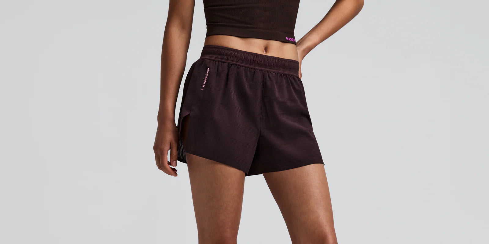 Bandit | Stamina™ Scoop Neck Race Crop - สีดำ 